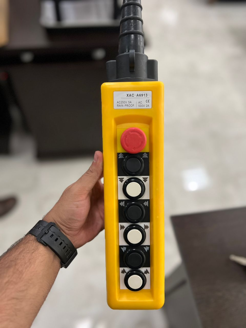 ساخت و نصب جرثقیل سقفی کیان صنعت شرق در همدان